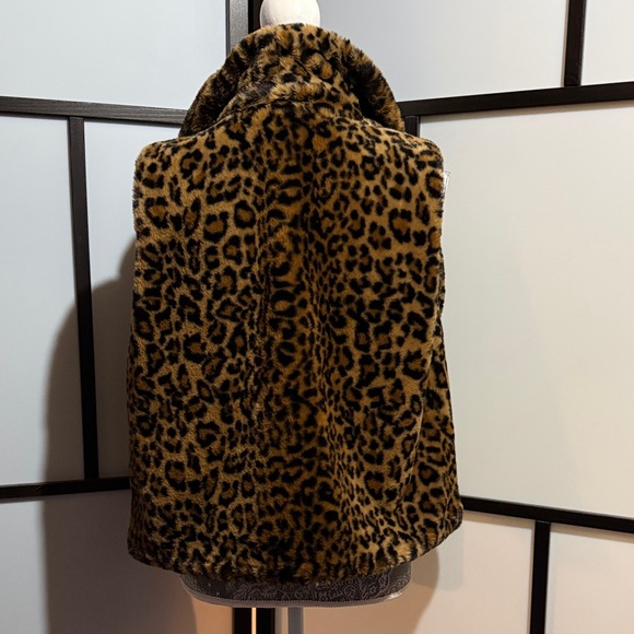 Catherine Malandrino Animal Print Faux Fur Vest - Picture 3 of 6
